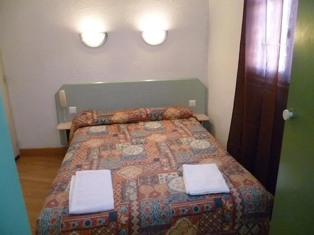 Hotel Saint Jean Baptiste Lourdes