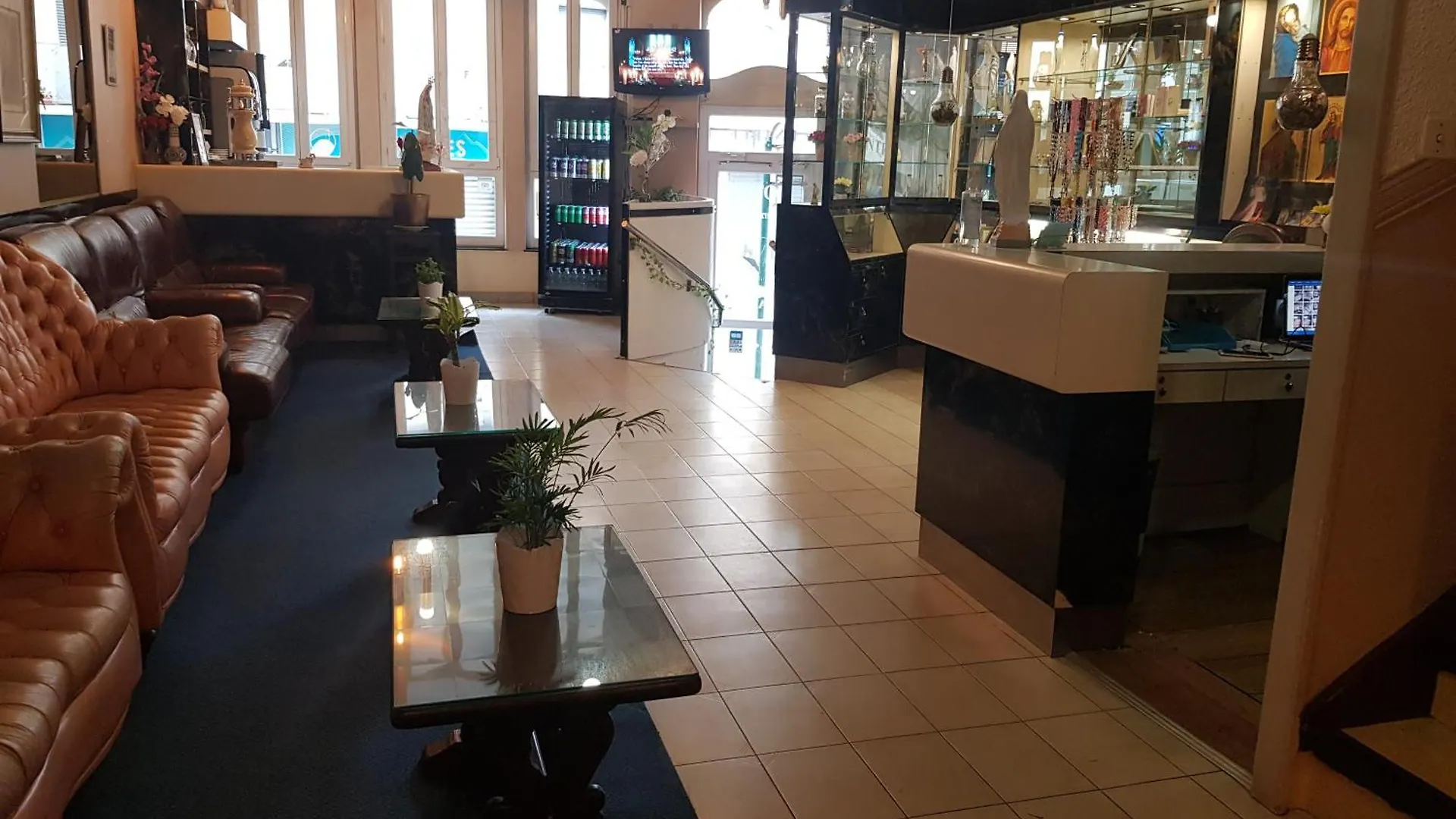 Hotel Saint Jean Baptiste Lourdes 2*,  Francia